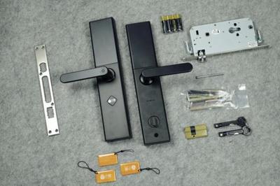 小米、360、优点强势入局，智能门锁市场血战一触即发